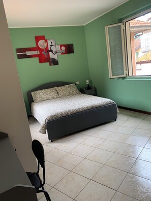 2 Schlafzimmer, Bügeleisen/Bügelbrett, WLAN, Bettwäsche