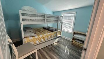 2 bedrooms, free WiFi, bed sheets