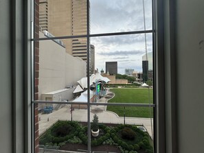 Interior - King Studio Downtown Columbus (Columbus)