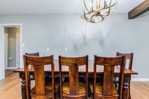 Dining - Salted Rim | Game Room • Ruidoso Views • Sleeps 10 (Ruidoso)