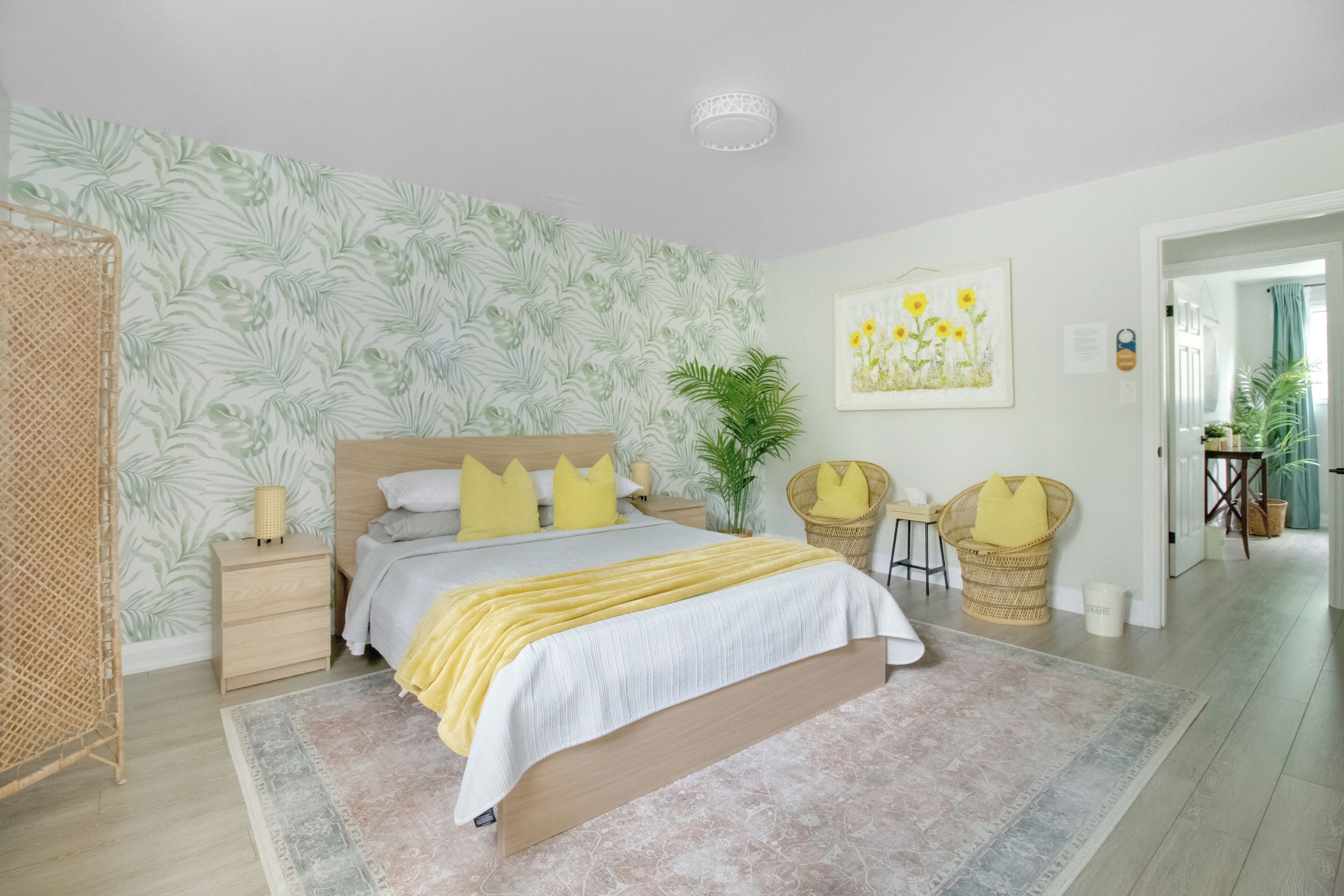 3 chambres, bureau, fer et planche à repasser, accès au Wi-Fi (inclus)