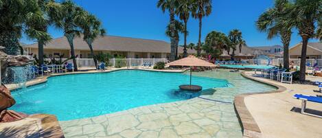 Outdoor pool, a heated pool