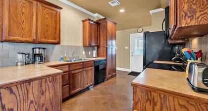 Peace at Skyview - 10 minutes to downtown Waco