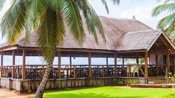 Beach bar