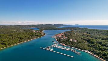 House, Smoking | Exterior