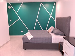 Iron/ironing board, free WiFi, bed sheets - Woodcres guesthouse  (Victoria Falls)