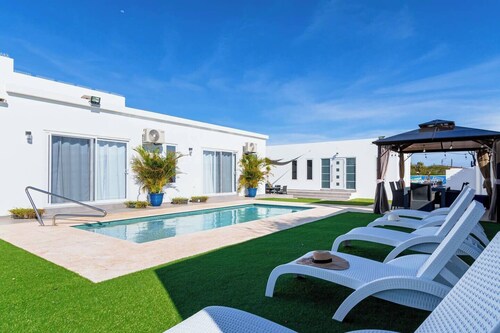 Boggey's Villas - Xander Bogaerts 6BR 7BA w/ Pool