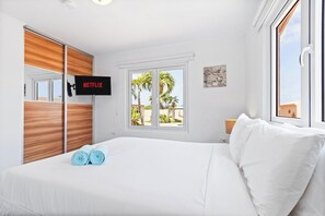 6 chambres, fer et planche à repasser, Wi-Fi