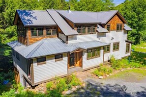 Exterior - Stunning New Build on the River, 4 miles to Trapp (Stowe)