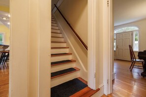 Interior - Family Pet Friendly 4BR in N.E. Harbor[Millbrook] (Mount Desert)