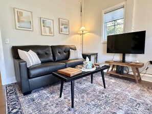 TV - Convenient 1 BR in Center of Acadia! [Willowbrook] (Mount Desert)