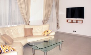 Living area - Hotel Bel Azur Cotonou (Cotonou)
