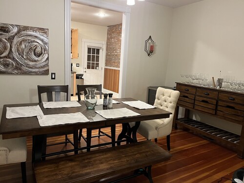 Cozy Soulard 2BR w/ Free Parking & Fast Wi-Fi