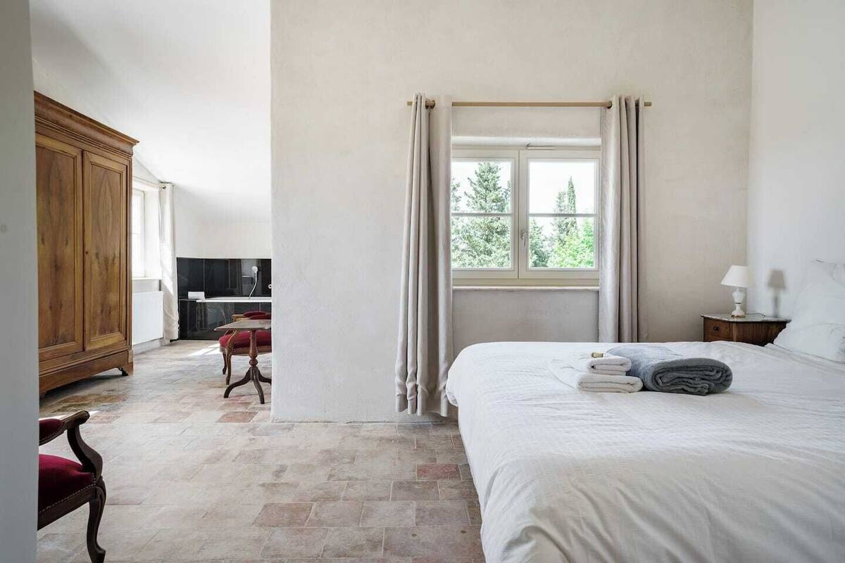 Premium bedding, pillow-top beds, individually decorated