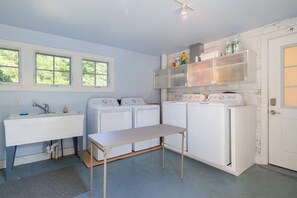 Interior - Comfy Studio in the Center of Acadia!  [Zen Den] (Mount Desert)