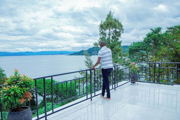 Family Room | Terrace/patio