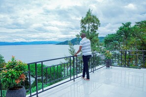 Family Room | Terrace/patio - KIGUFI HILL HOTEL (Nyayumba)