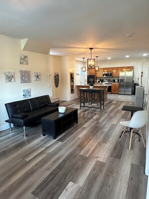 35-inch LCD TV with digital channels, Netflix, Hulu - 51 Seymour St (Pittsfield)