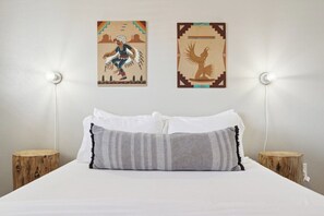 1 habitación, tabla de planchar con plancha, cuna de viaje y wifi