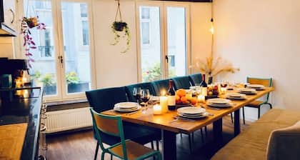 Unique 16th-Century House, 12 Guests • Grote Markt