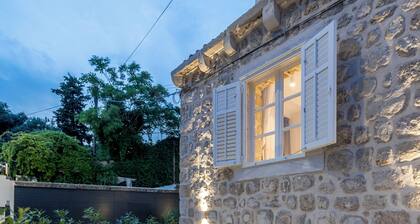 Villa Miri, superior heritage villa with swimming pool