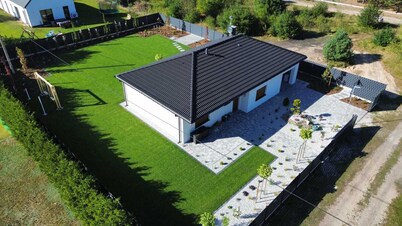 Quiet vacation home in the middle of the forest