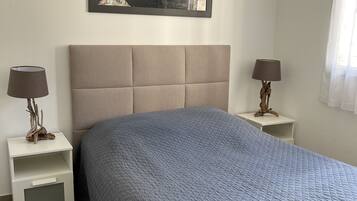 1 bedroom, iron/ironing board, free WiFi