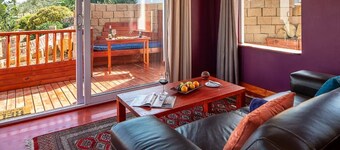 ENTIRE cozy farm resort with a ocean view right out side your terrace W/4 BDRM

