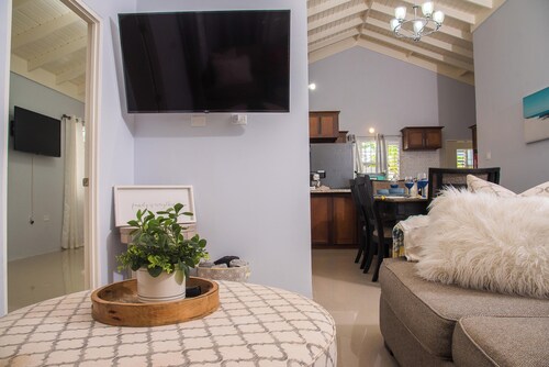 Indulge in a breathtaking getaway as you escape to a magnificent vacation home. 