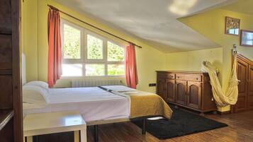 6 camere, ferro/asse da stiro, Wi-Fi, lenzuola