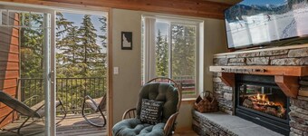 Cozy lodge townhome close to Schweitzer Village and Lifts