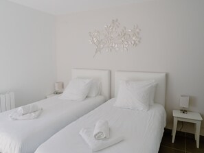 4 bedrooms, free WiFi, bed sheets