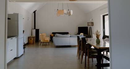 Spacious Gîte with Garden & Modern Decor in Scenic Centre Val de Loire