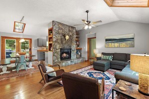 Smart TV, fireplace, video games