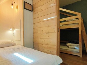1 bedroom, free WiFi