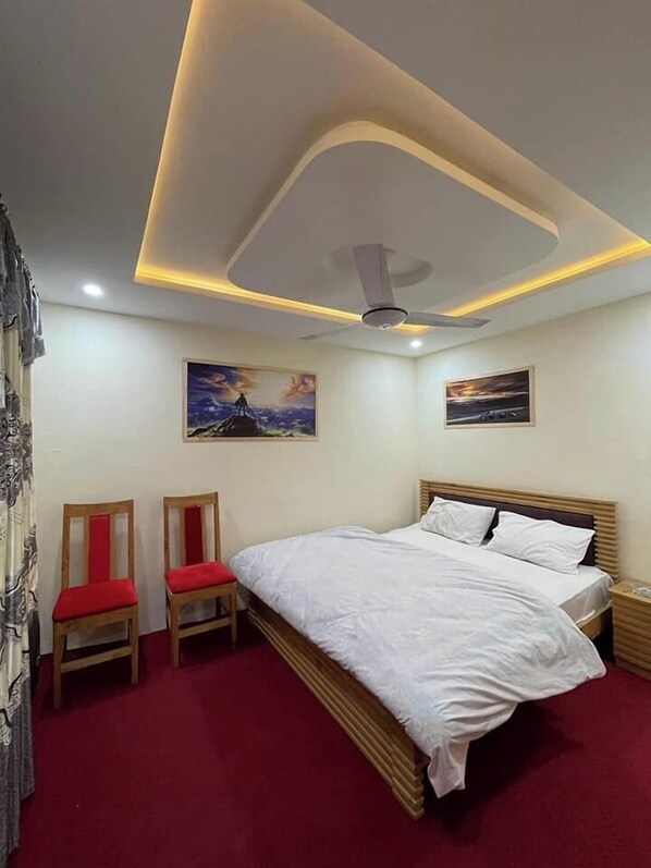 Deluxe dubbelrum | Strykjärn/strykbräda och gratis wi-fi