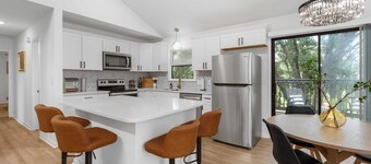 Beautiful 6 bed, 3 bath home in quiet neighborhood