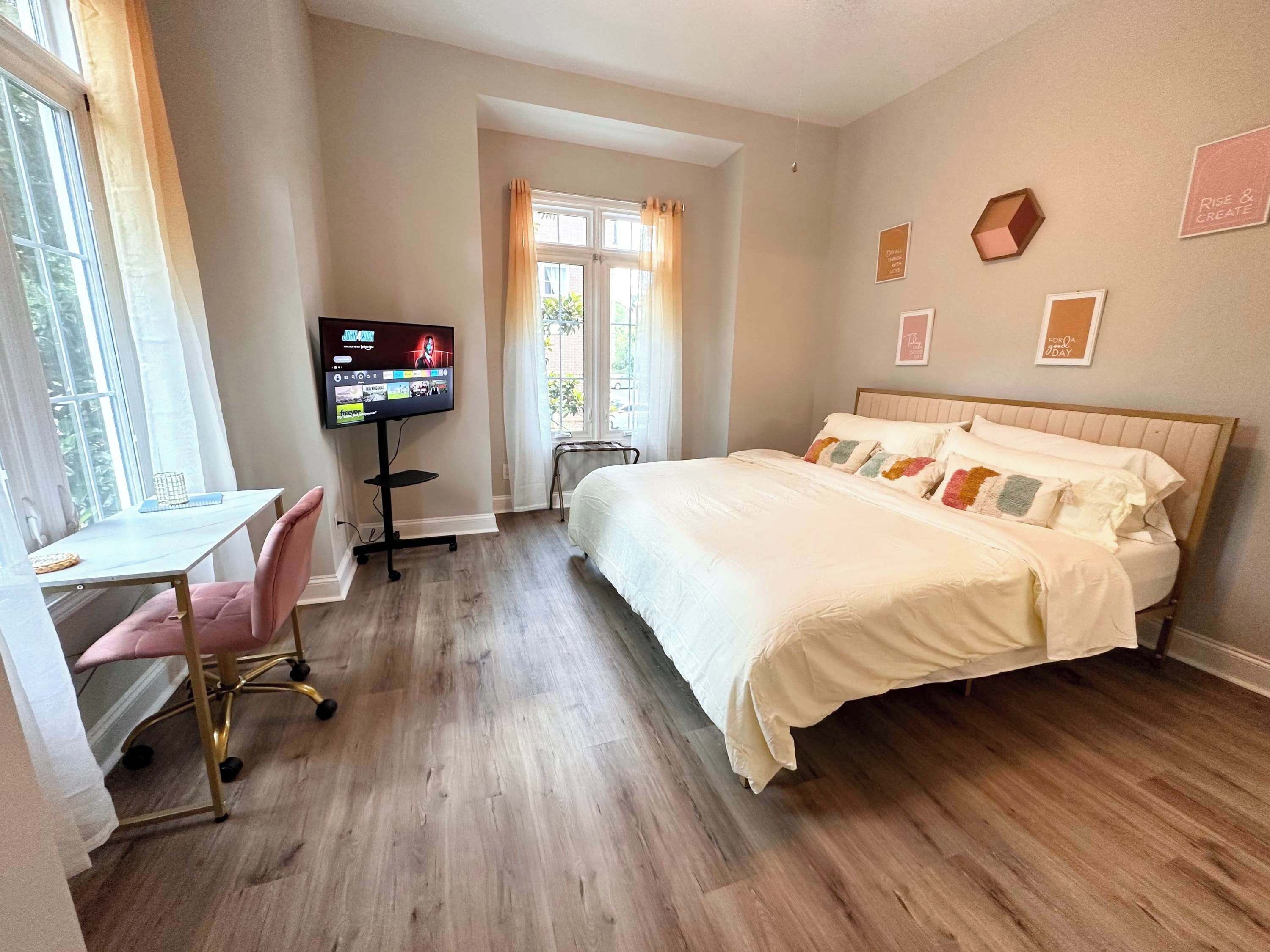 1 bedroom, desk, iron/ironing board, WiFi