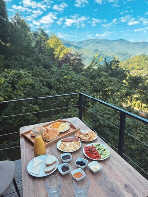 Uitzicht op de bergen