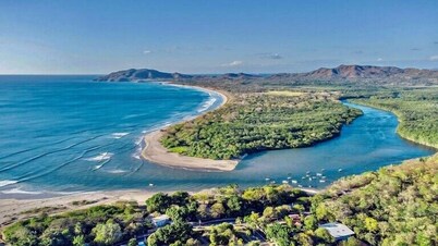 Villa Paraiso | 9-Bedroom Luxury Villa in Tamarindo, Costa Rica