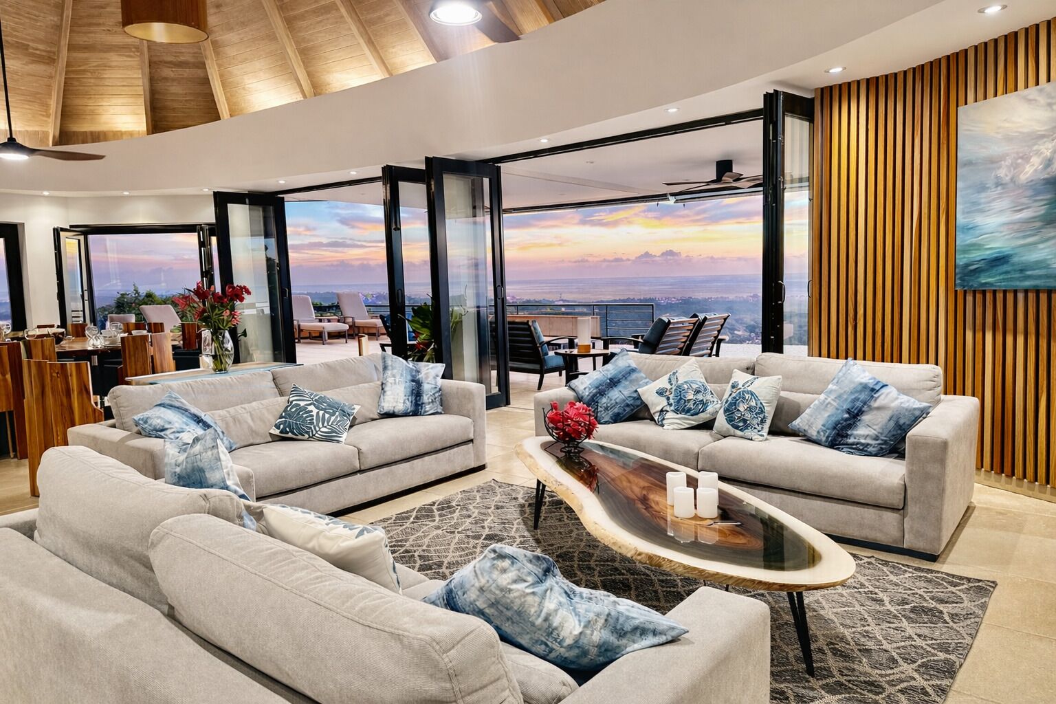 TV connectée, table de tennis de table, chaîne hi-fi, imprimantes