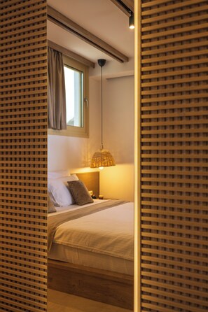 Standard King Room | Minibar, blackout drapes, soundproofing, iron/ironing board - SANIMAR By Mono Alex (Kassandra)