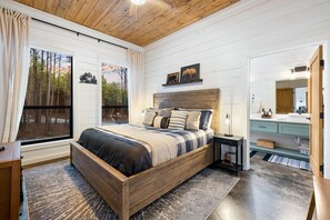 2 Schlafzimmer, Bügeleisen/Bügelbrett, kostenloses WLAN, Bettwäsche