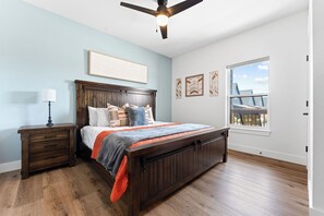 8 habitaciones, cuna de viaje, wifi gratis y ropa de cama 