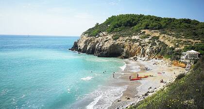 New beside Sitges with pool beside beach