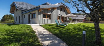 Ancienne Ferme Rénovée Avec Goût Dans un Hameau Reposant