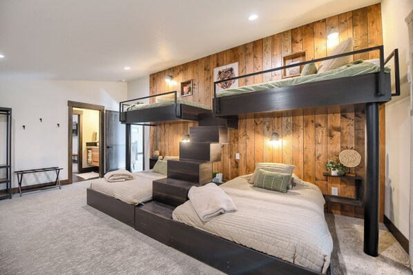 5 Schlafzimmer, kostenloses WLAN, Bettwäsche