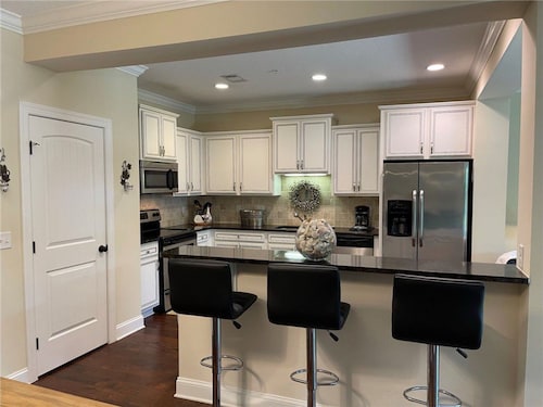 Absolutely a stunning townhome. With everything you will need 