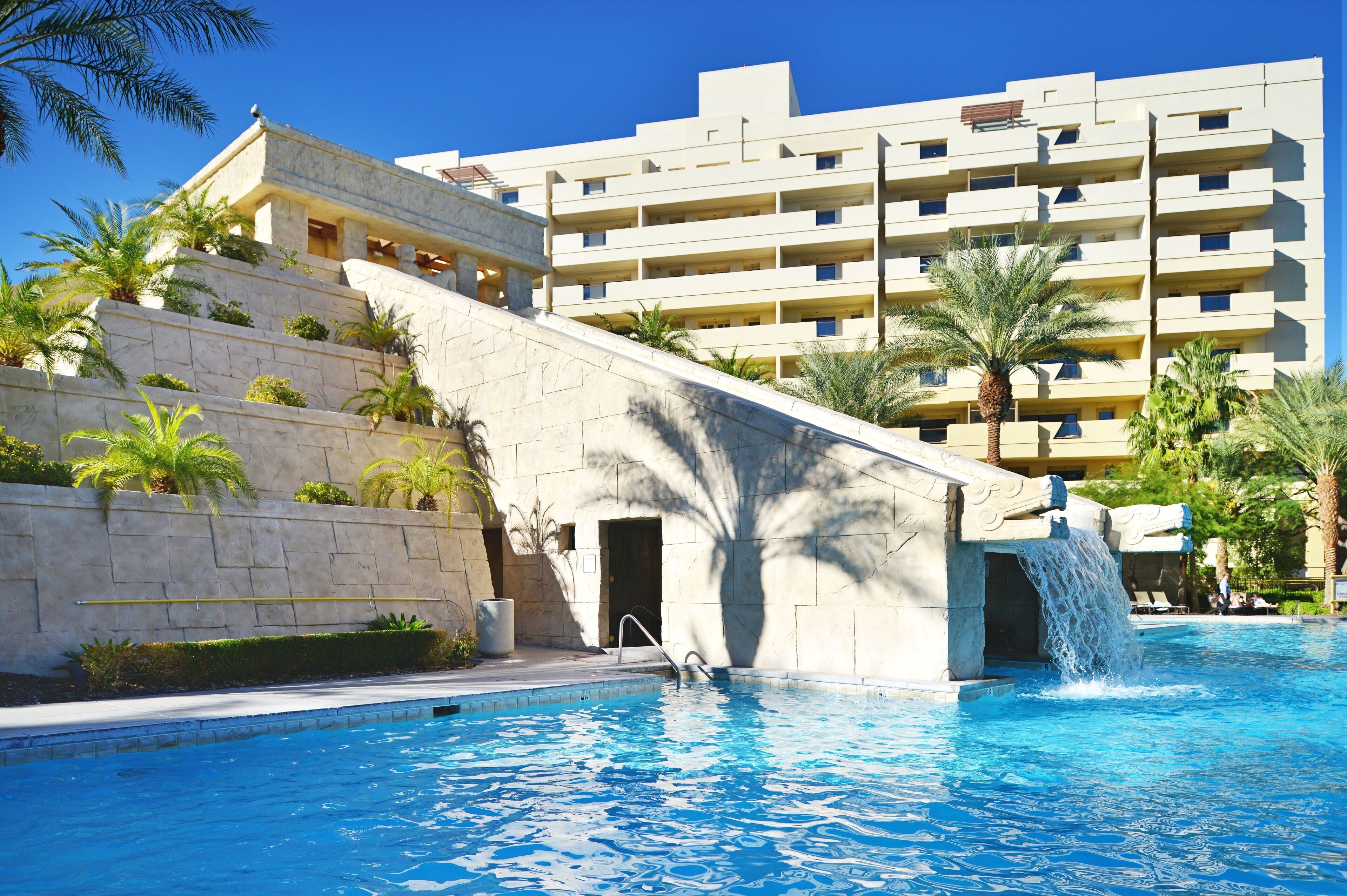 Cancun Resort Las Vegas - 1 BEDROOM 1 KING SUITE WITH ACCESSIBLE TUB