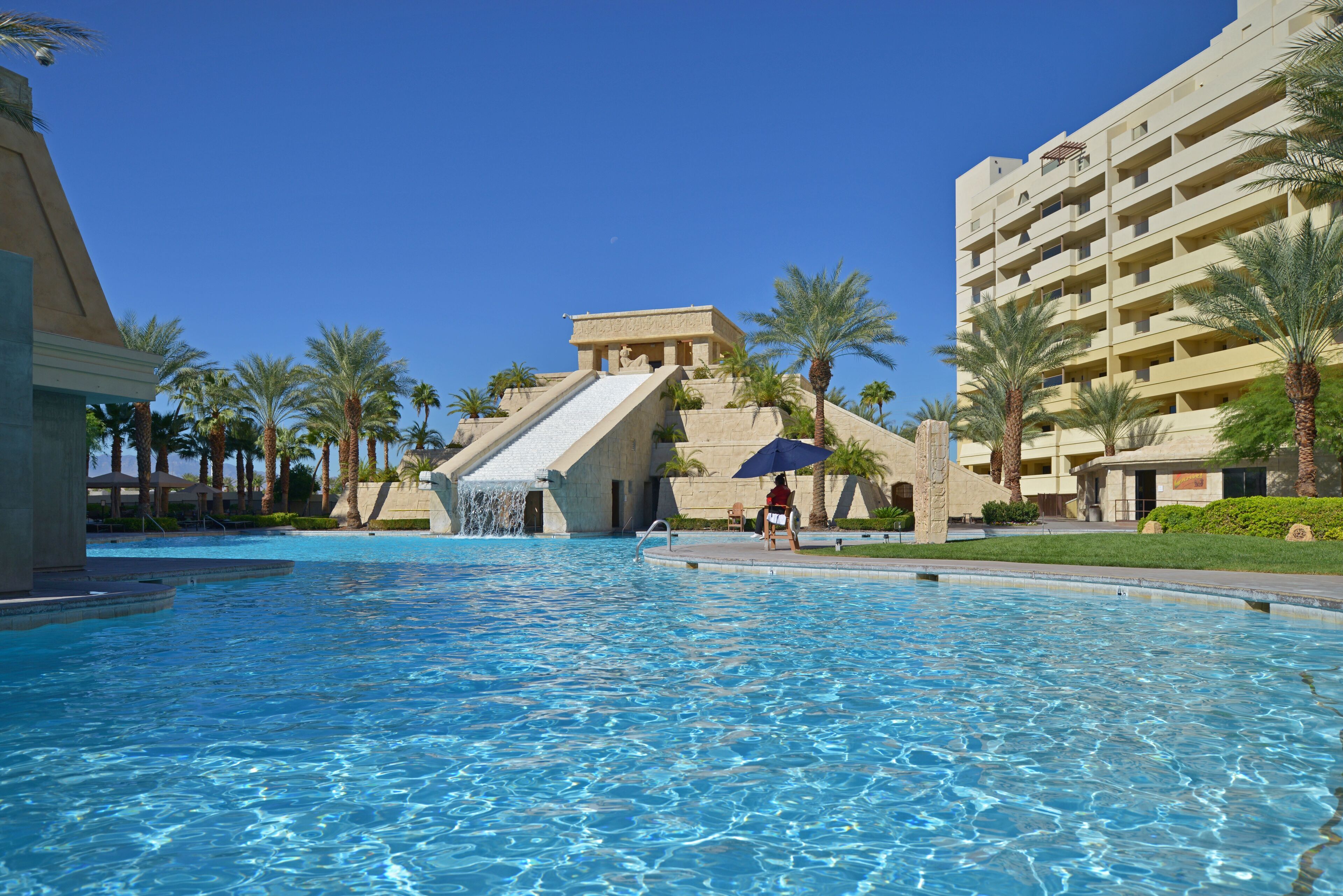 Cancun Resort Las Vegas - 1 BEDROOM 1 KING SUITE WITH SOFABED